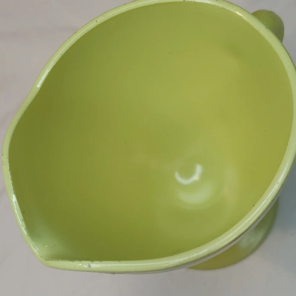 Vintage Hazel Atlas yellow ovide platonite creamer
